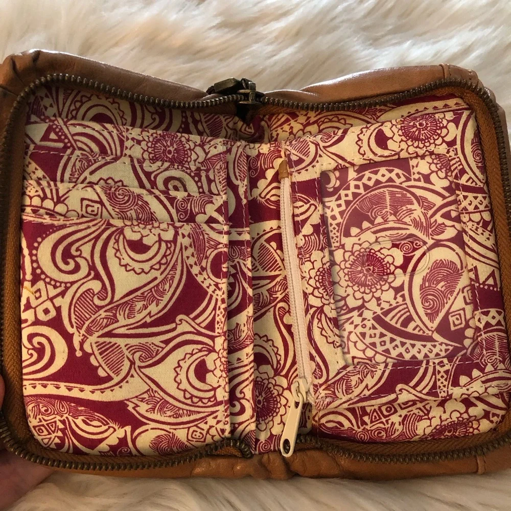 HOBO international tan